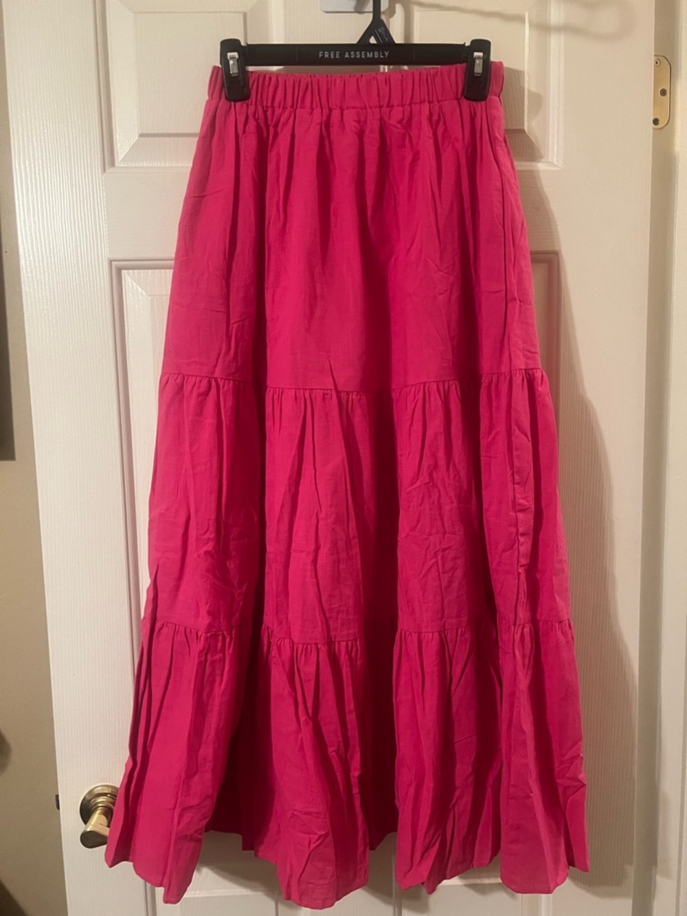 NWOT Women’s Barbiecore Pink Tiered Summer Rayon Maxi Skirt w Pockets Size Small - Picture 7 of 12